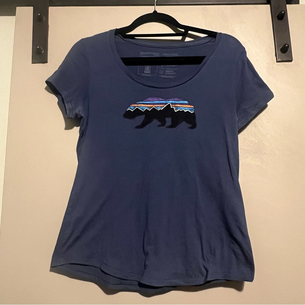 CLOSET CLOSING Patagonia Fitz Roy Bear Logo Womens Tshirt Blue